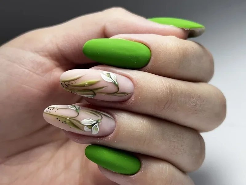 Black Nails & Lashes Manichiura Unghii cu Gel Gene Frizerie Rahova Bucuresti Sector 5