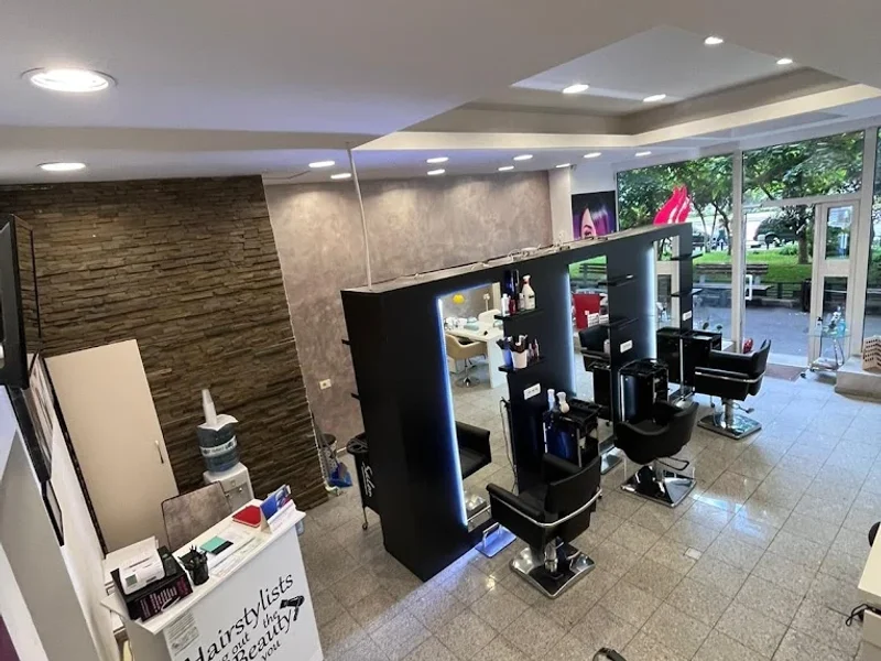 Essenza Beauty Salon