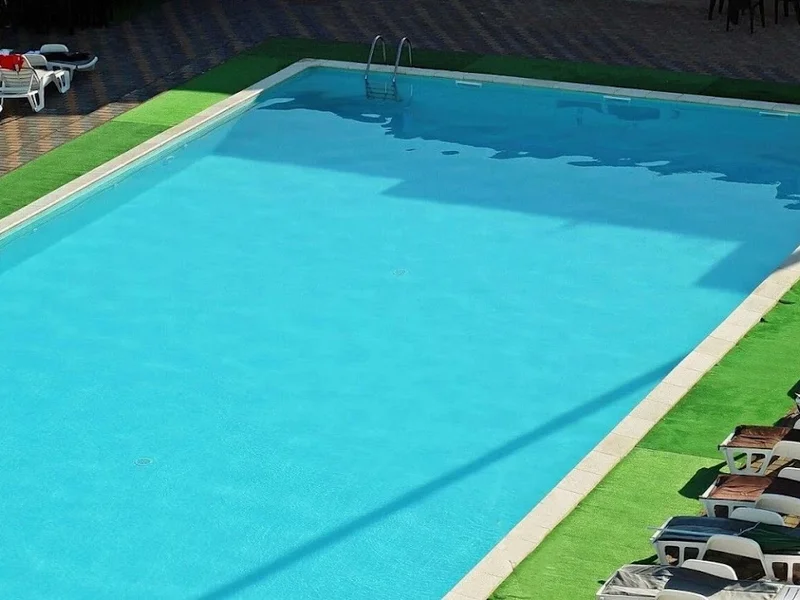 Ambasador cazare restaurant