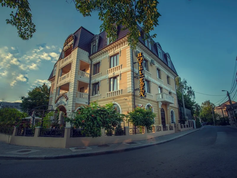 Hotel Eden