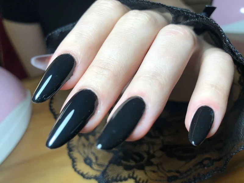 Ritual Nails Spa - Salon Manichiura, Pedichiura, Epilare Definitiva Laser, Lashes & Brows si Machiaj Profesional