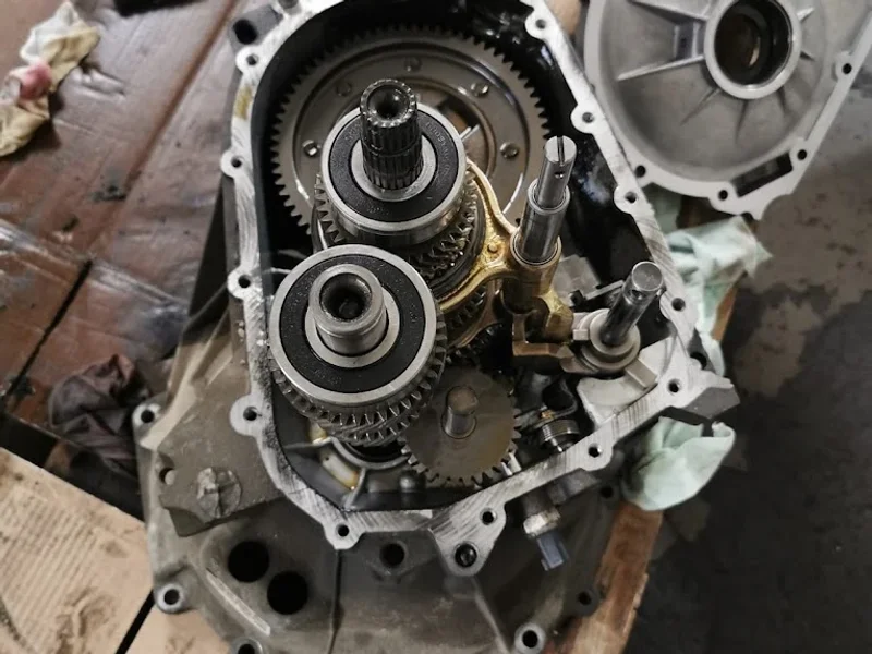 Bosch Car Service - Revizie Auto Service - Service Auto Bucuresti Sector 2