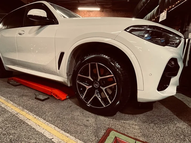 RHINOTYRES & SERVICE