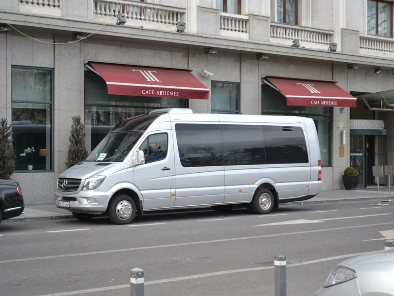 Transfero | Inchirieri autocare & microbuze