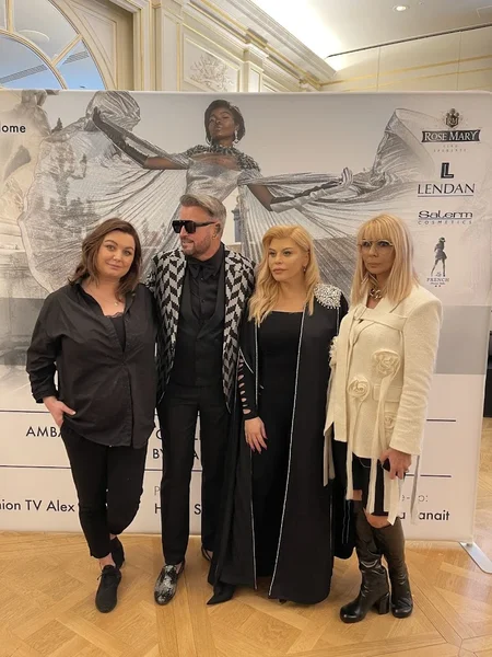 Elena Panait Makeup Artist | Lash Expert