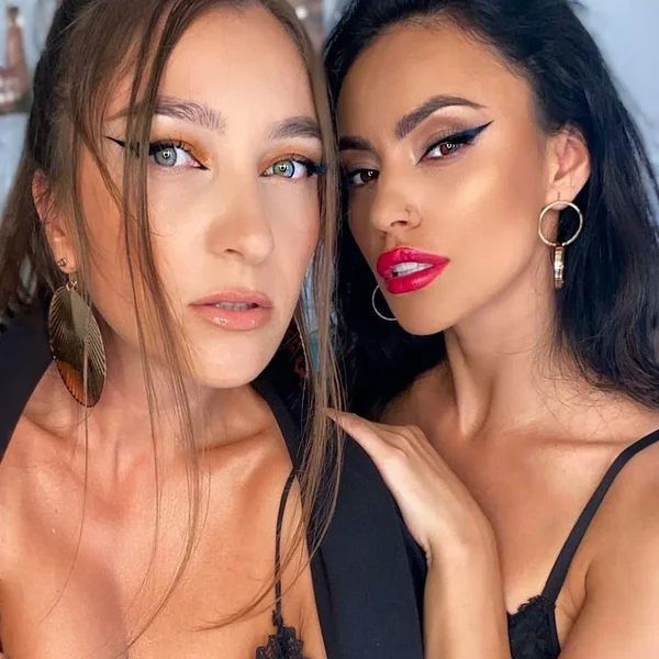 Maxim Tania - Makeup Artist