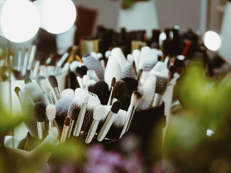 Claudia Hudema Makeup Artist & Trainer