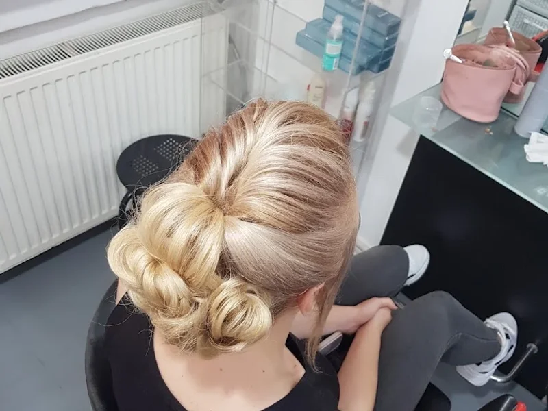 DMG Hair&Beauty SALON