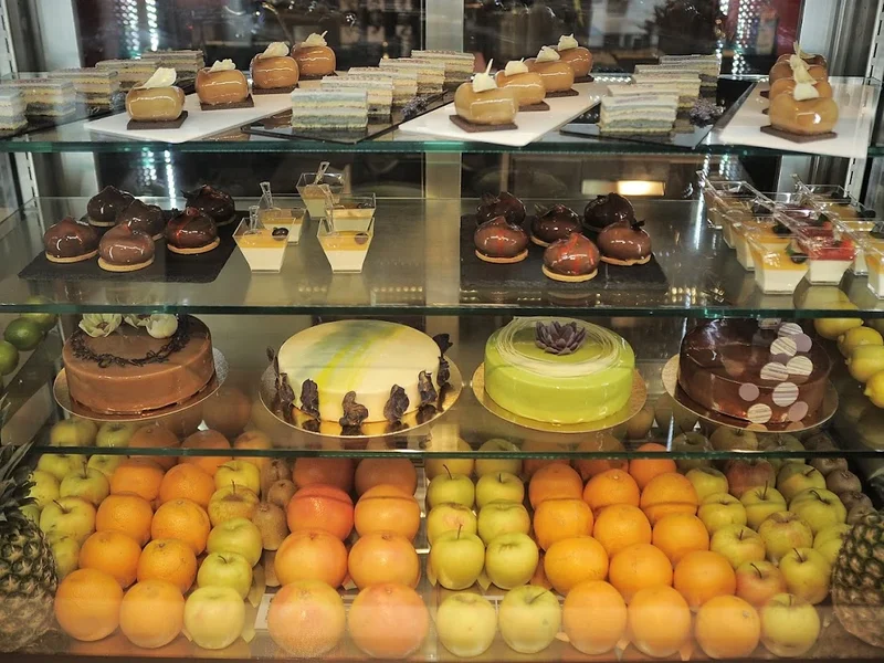 Lavender Cafe & Wine Bar