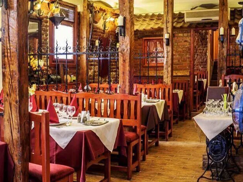 Restaurant Capitolium Oradea , Nagyvarad Capitolium vendeglo