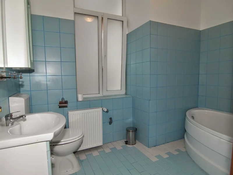 Main Square Apartments & More