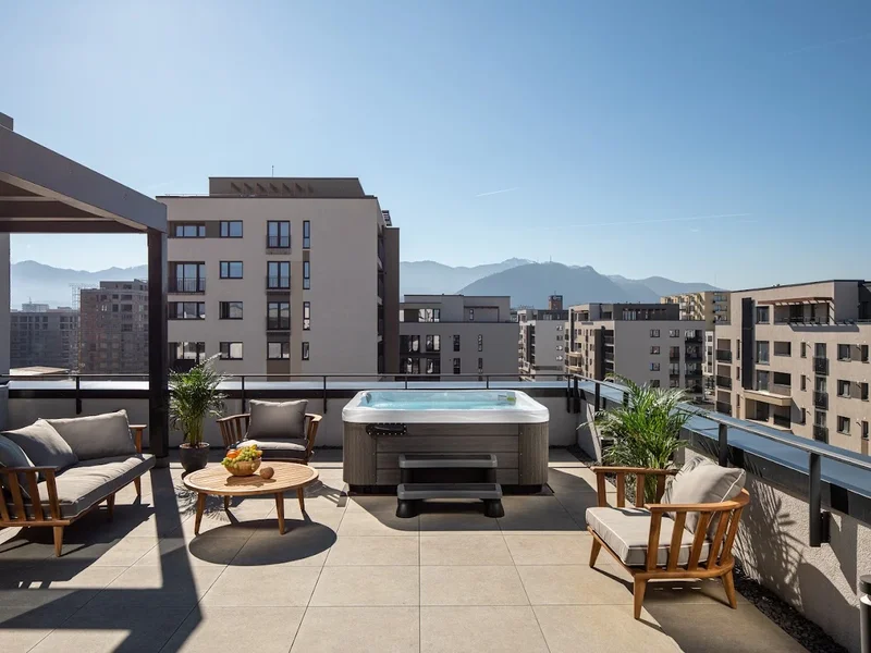 Kanopian Penthouse Hotel