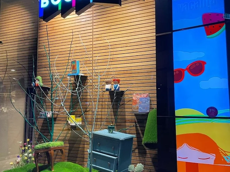 Librăria Bookcity Coresi Shopping Center