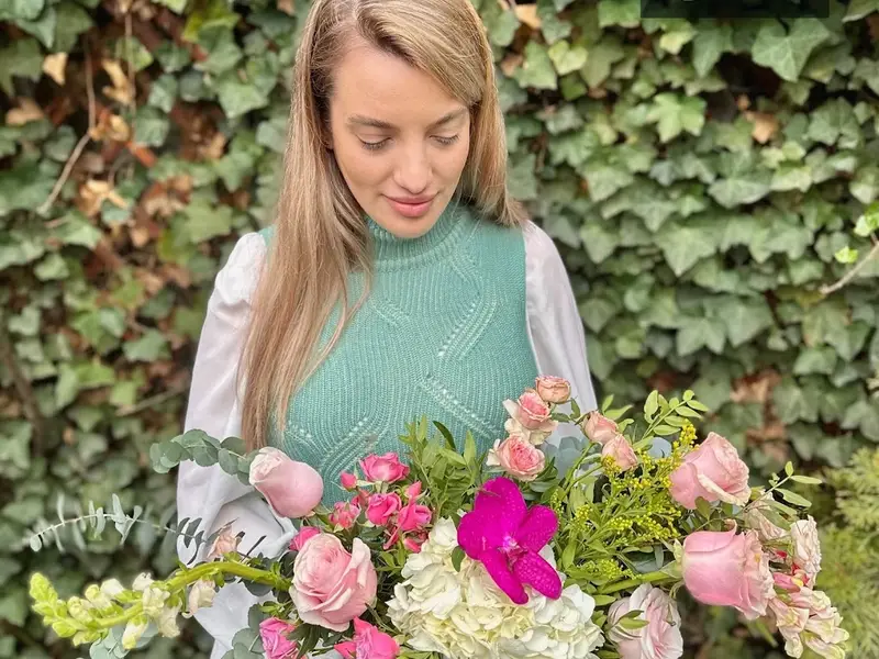 Florarie Madame Fleuriste Craiova - Florarie, aranjamente florale, buchet flori, aranjamente florale nunti Craiova