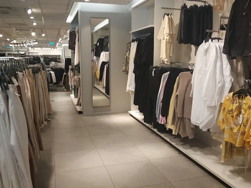 H&M