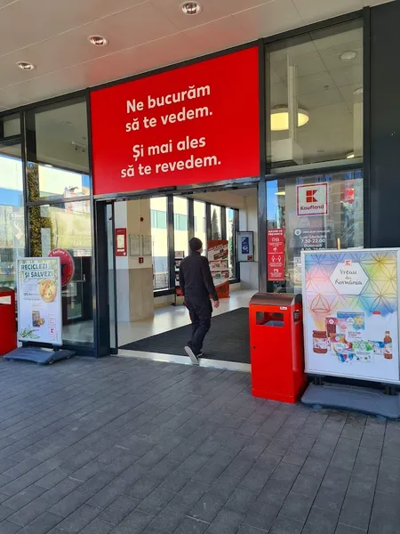 Kaufland Brașov - Tractorul