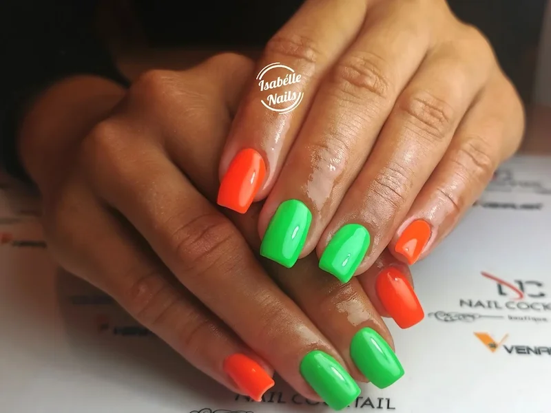 Isabélle Nails Salon Manichiura Brasov
