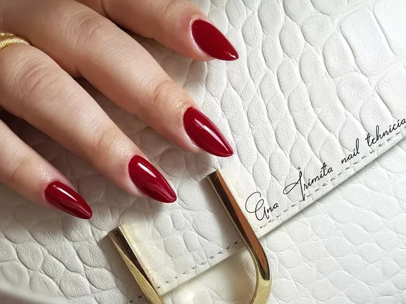 NAIL STUDIO by Ana Irimita