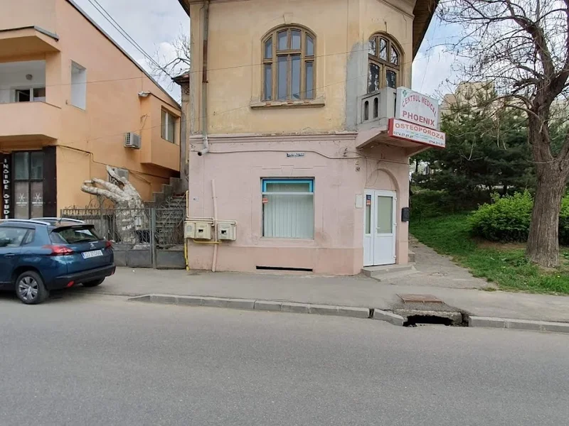 INSIDE MAKEUP&HAIRCUT STUDIO