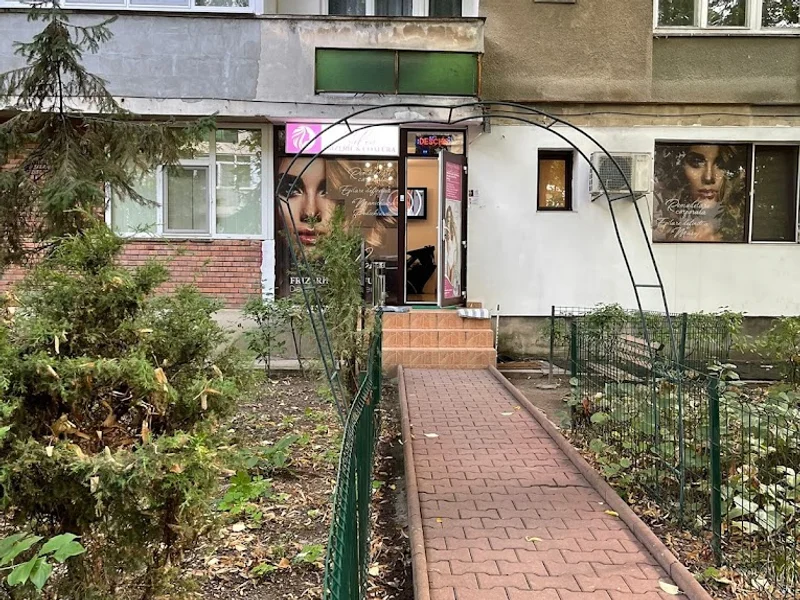 Simona Dan by Salon EnVogue