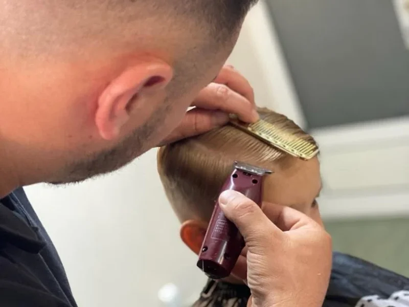 Constantin’s Barber Shop/Frizerie