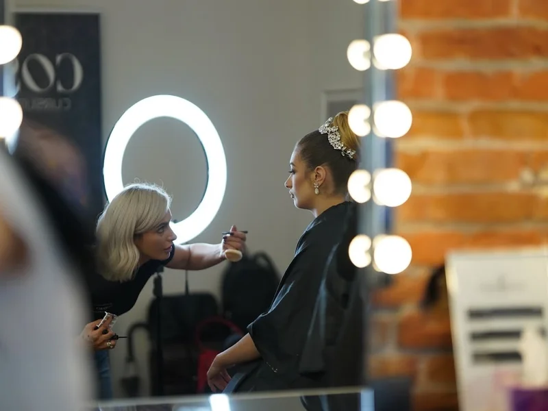 COSMO Beauty Academy & Studio