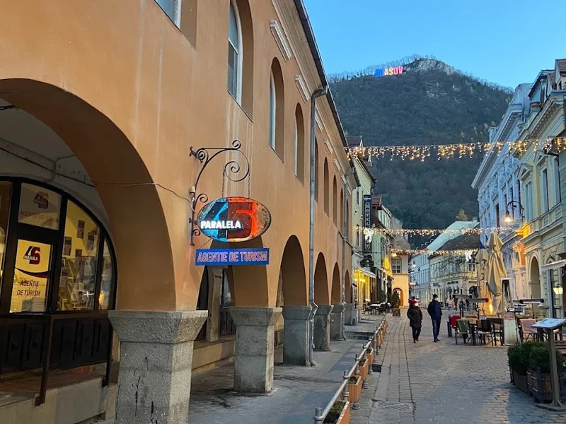 Paralela 45 Brasov-Piata Sfatului