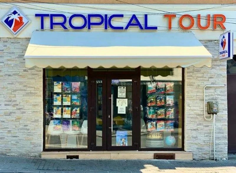 Tropical Tour - Calea Unirii