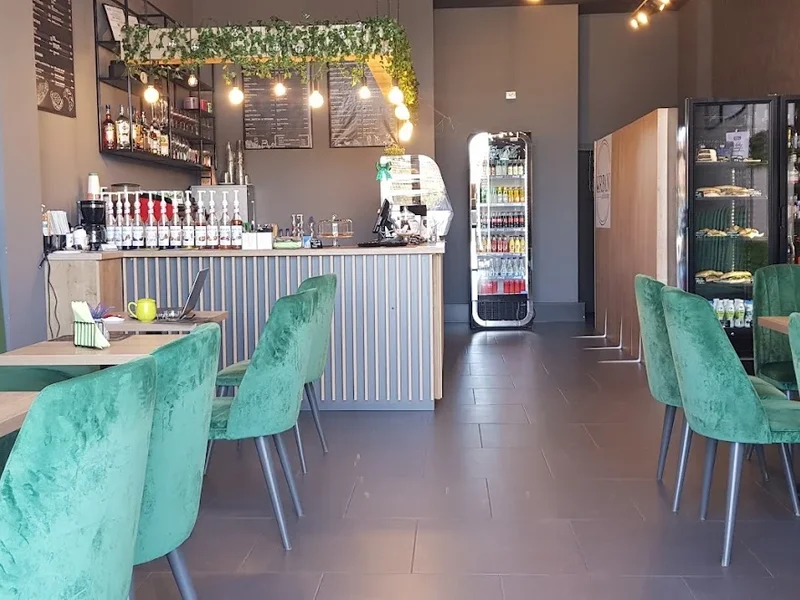 Urban Caffe & Lounge