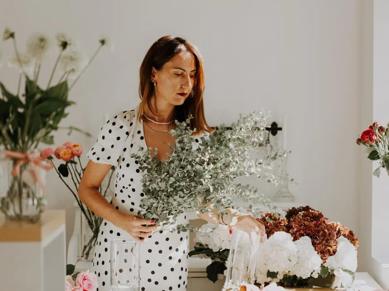 FLORABELLA flowers & coffee shop