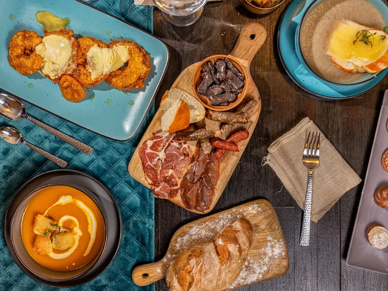 PIQUANT Restaurant Pitești