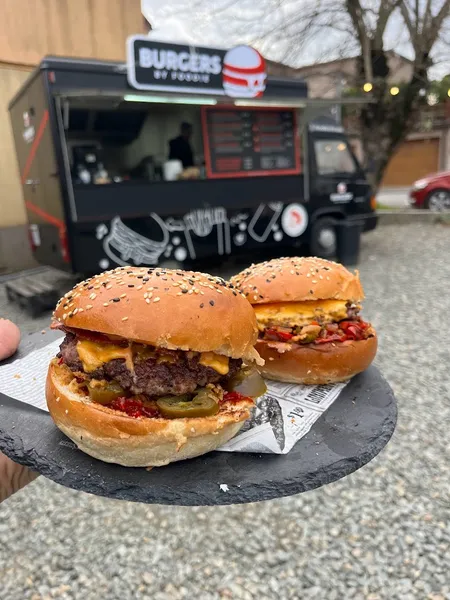 Foodie & Burgers by Foodie