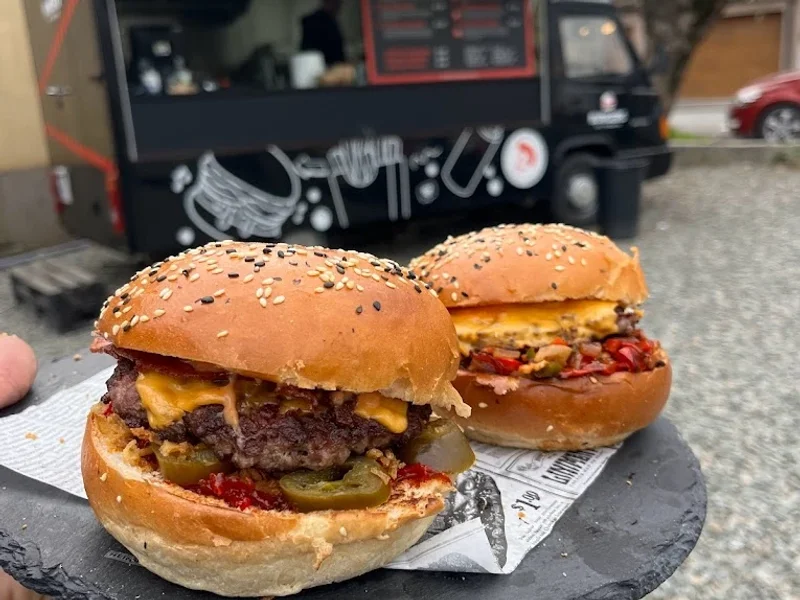 Foodie & Burgers by Foodie