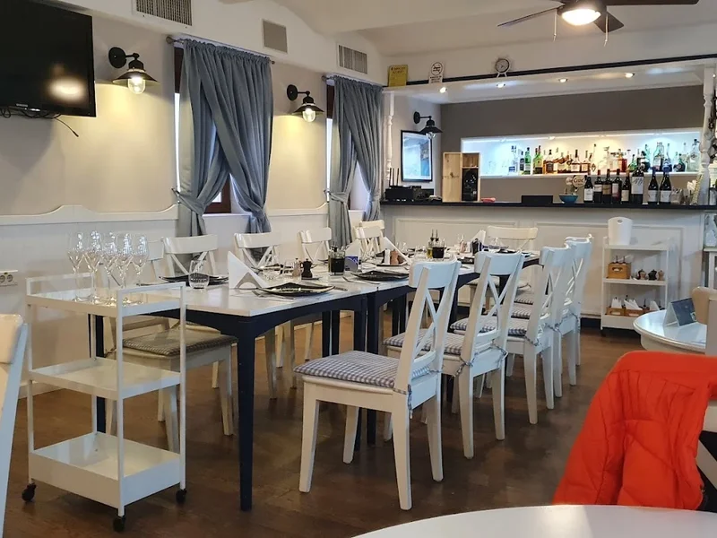 Restaurant Ema Del Mar