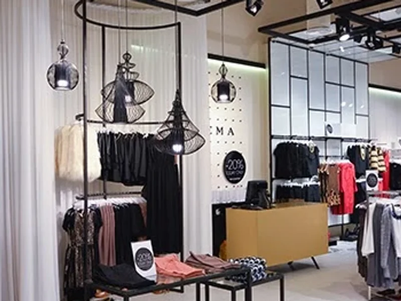 POEMA Pitesti - Vivo Mall