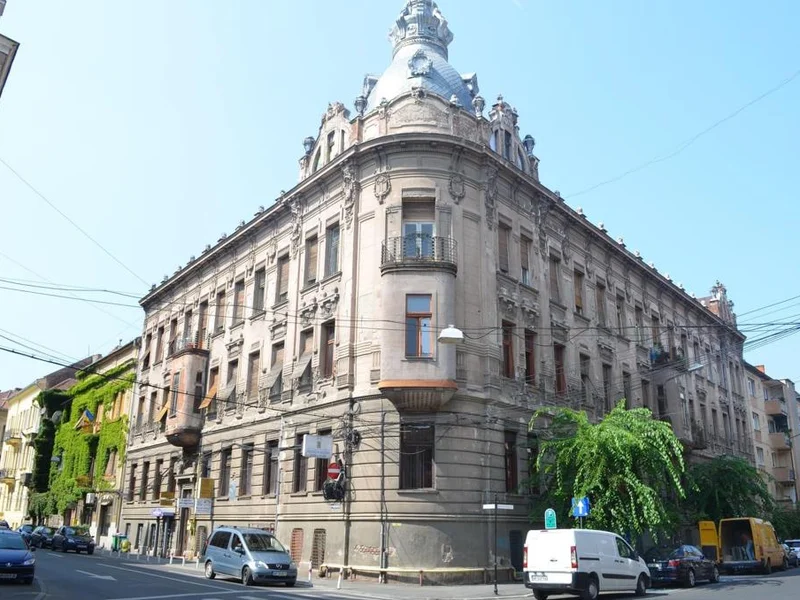 LA SALON (nails & brows)