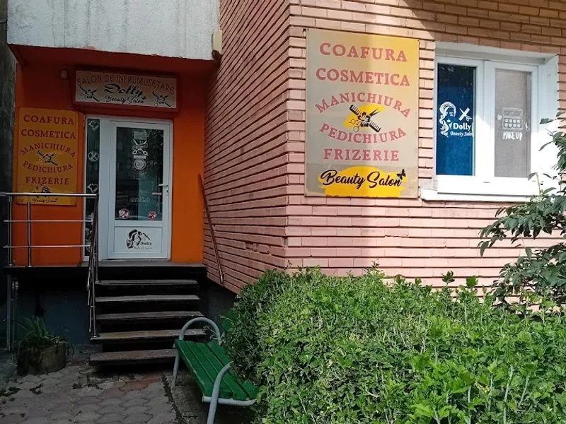 SALON DE INFRUMUSETARE, DOLLY