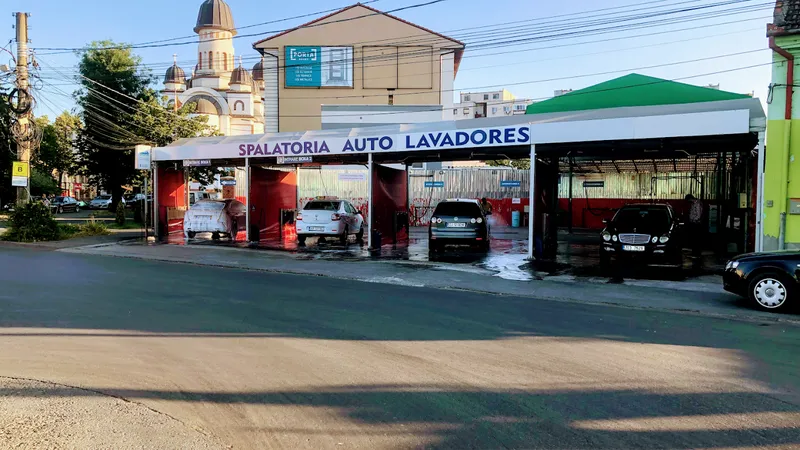 SPALATORIA AUTO LAVADORES