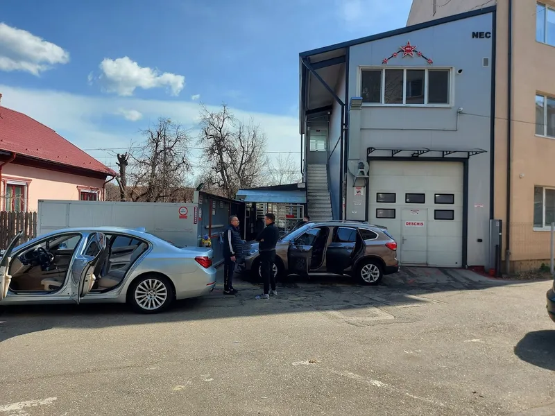 El Chapo Car Wash