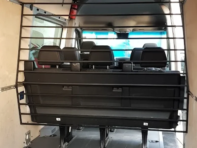 S.C.M. AUTOSERVICE U.T.A.