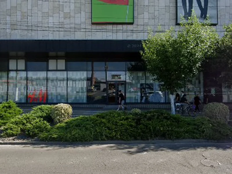 Spălătorie/Curățătorie chimică/Retușuri croitorie LAVA & CUCE Arad