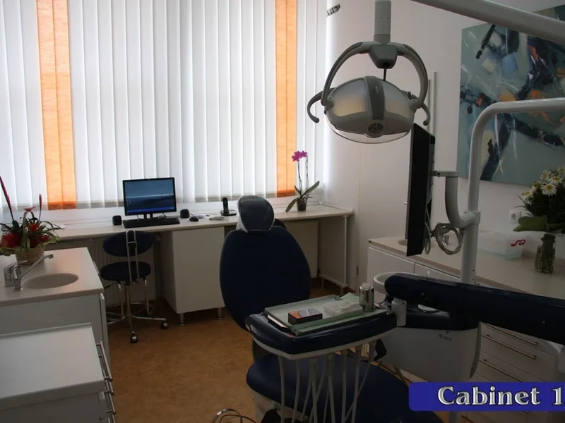 Dr. Mârzan Maria Renata - VIVAS DENT S.R.L. - Dental Clinic Arad
