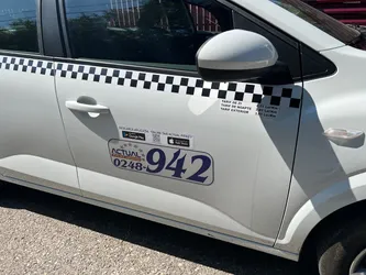 Liste 13 servicii taxi din Pitești