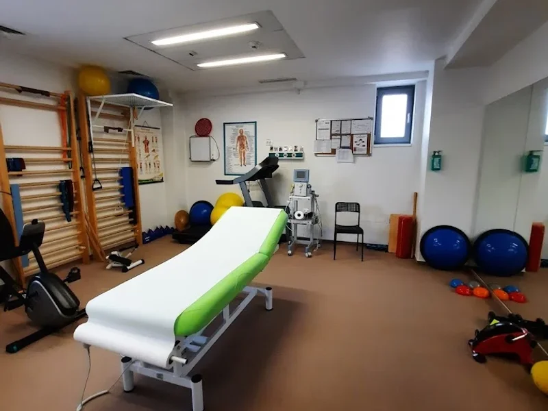 Fizioterapie( proceduri electrice).Kinetoterapie. Muntenia Hospital Pitesti. Masaj Terapeutic. Drenaj limfatic Manual( Managementul limfedemului).Kinesio Taping. Terapie Trigger Points. Fasciq. Terapii manuale