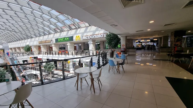 McDonald's Arena Mall Bacău