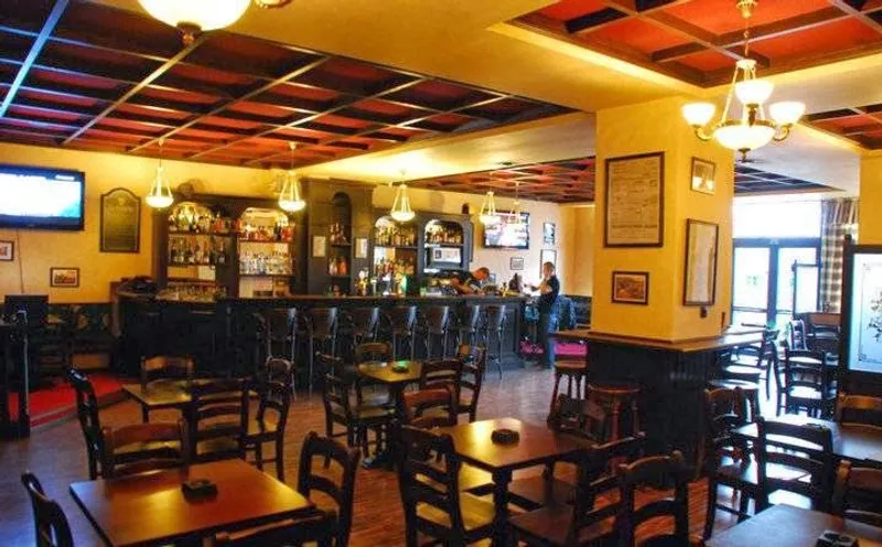 Twomey's Irish Pub