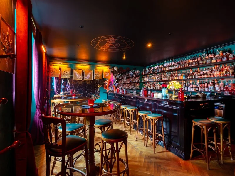 House of Ellixirz - Cocktail Bar