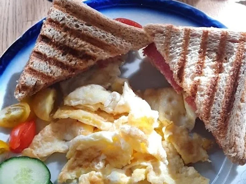 Poet Pastior Residence