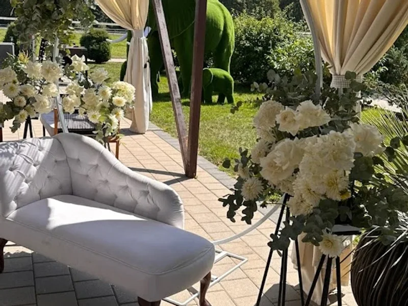 Pink Flower by Albu Valentina