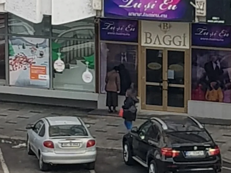 Magazinul Tu și Eu Rochii de mireasă Costume mire Încălțăminte Accesorii mireasă